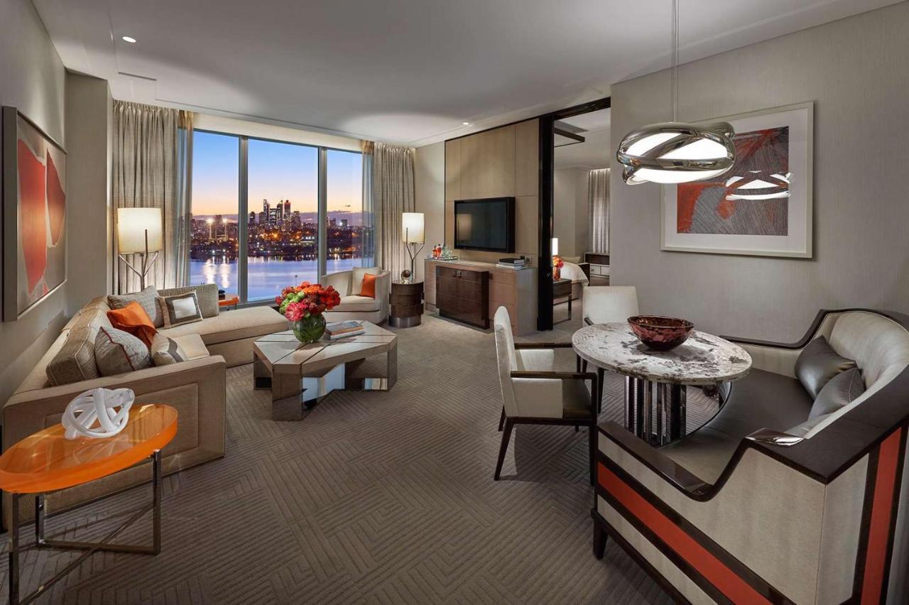Crown Towers Hotel 5*
