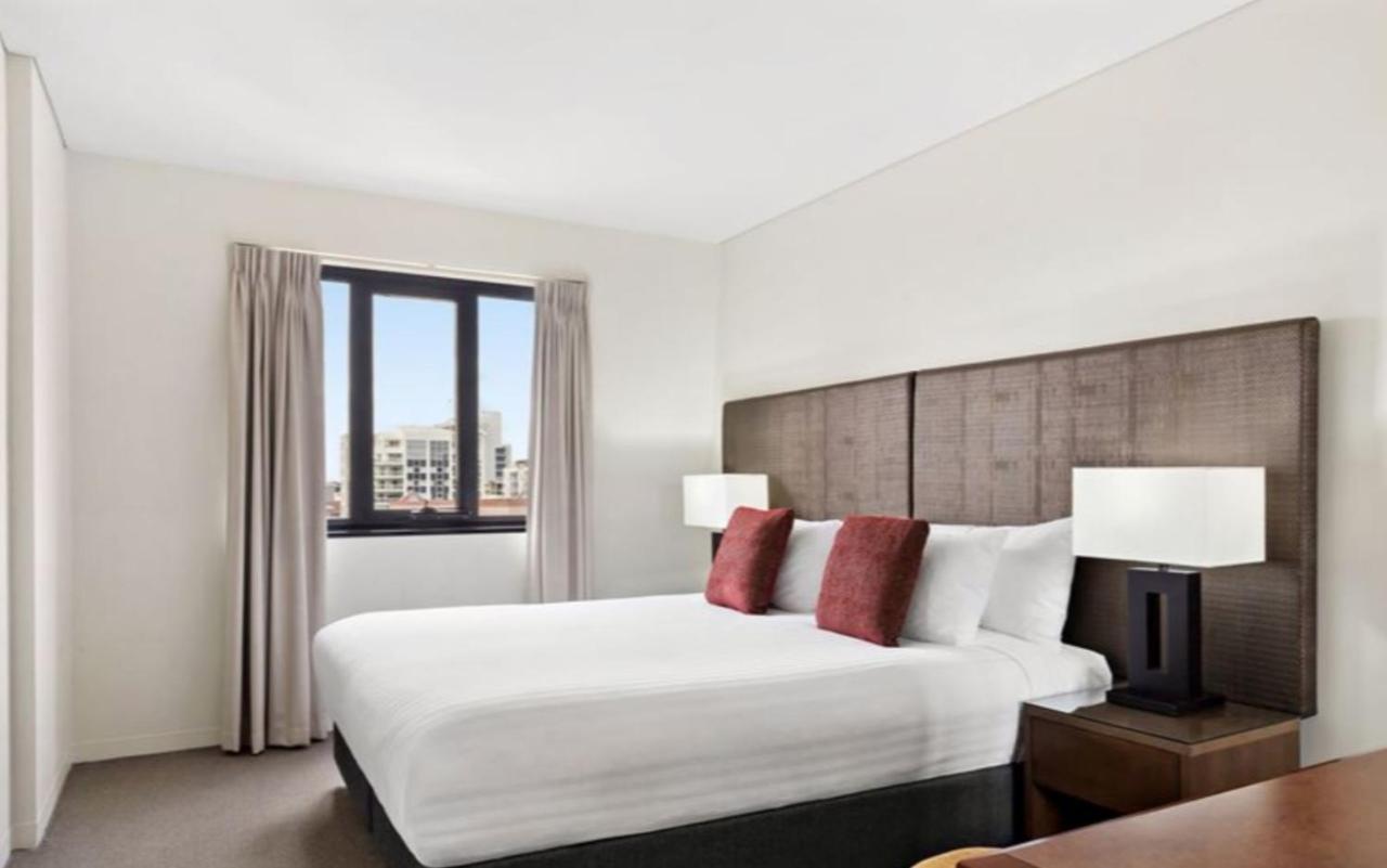 Apartment 109 Simply Devine Hay St 2x2apt Poolgym *