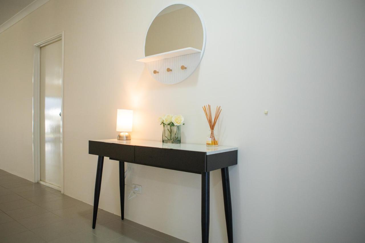 4 Comfy Spacious Family * Perth