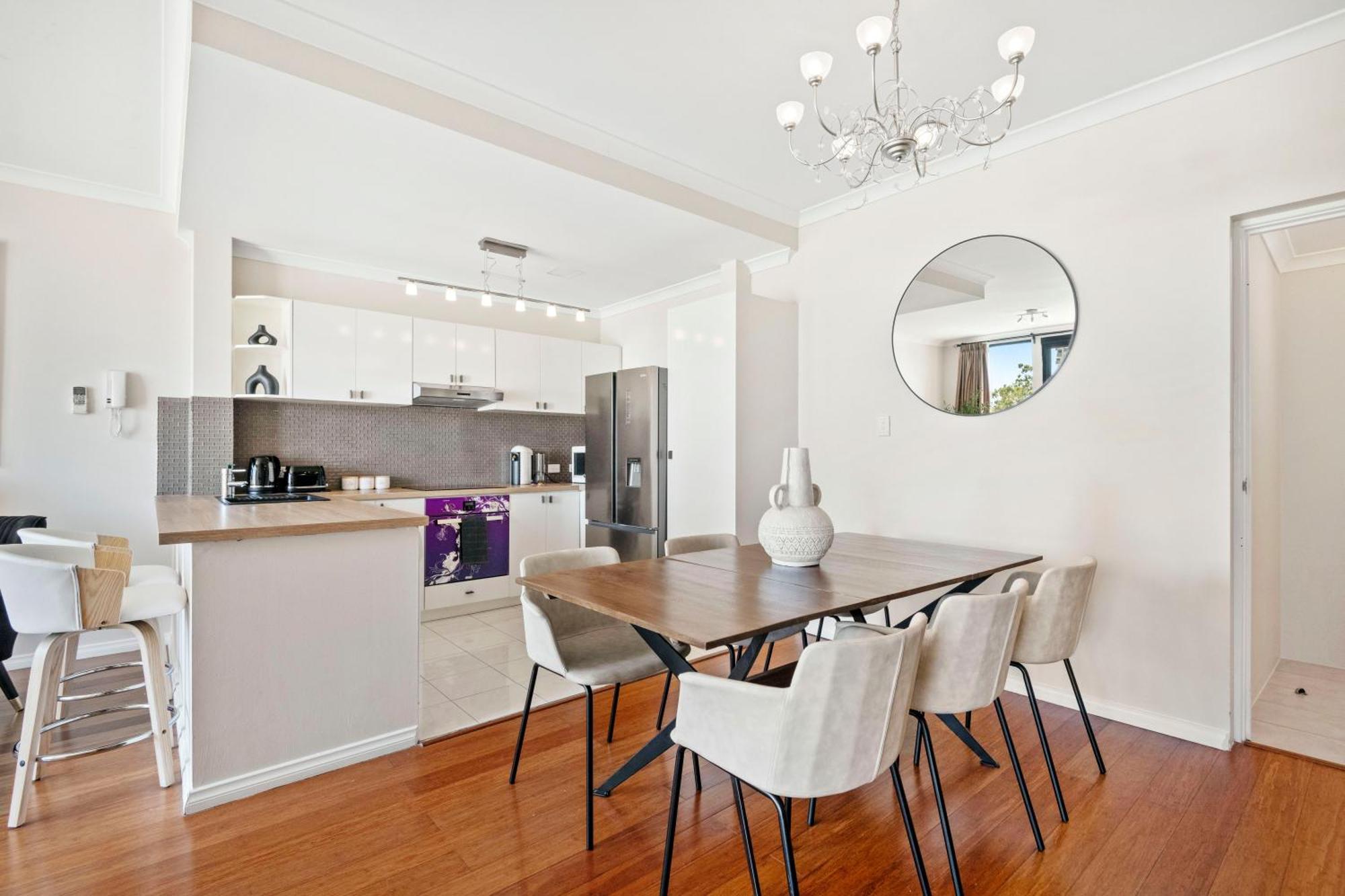 3br East Penthouse Views & Style *