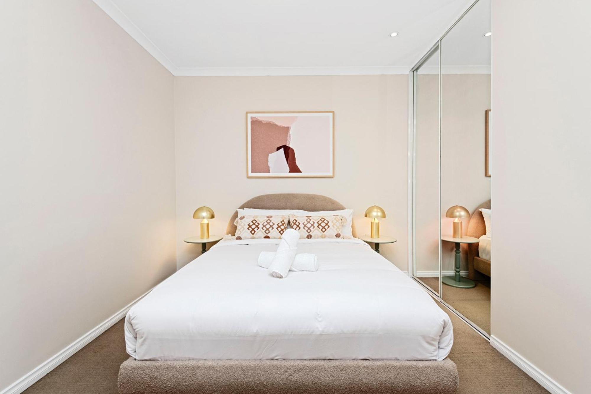 Apartment 3br East Penthouse Views & Style Perth