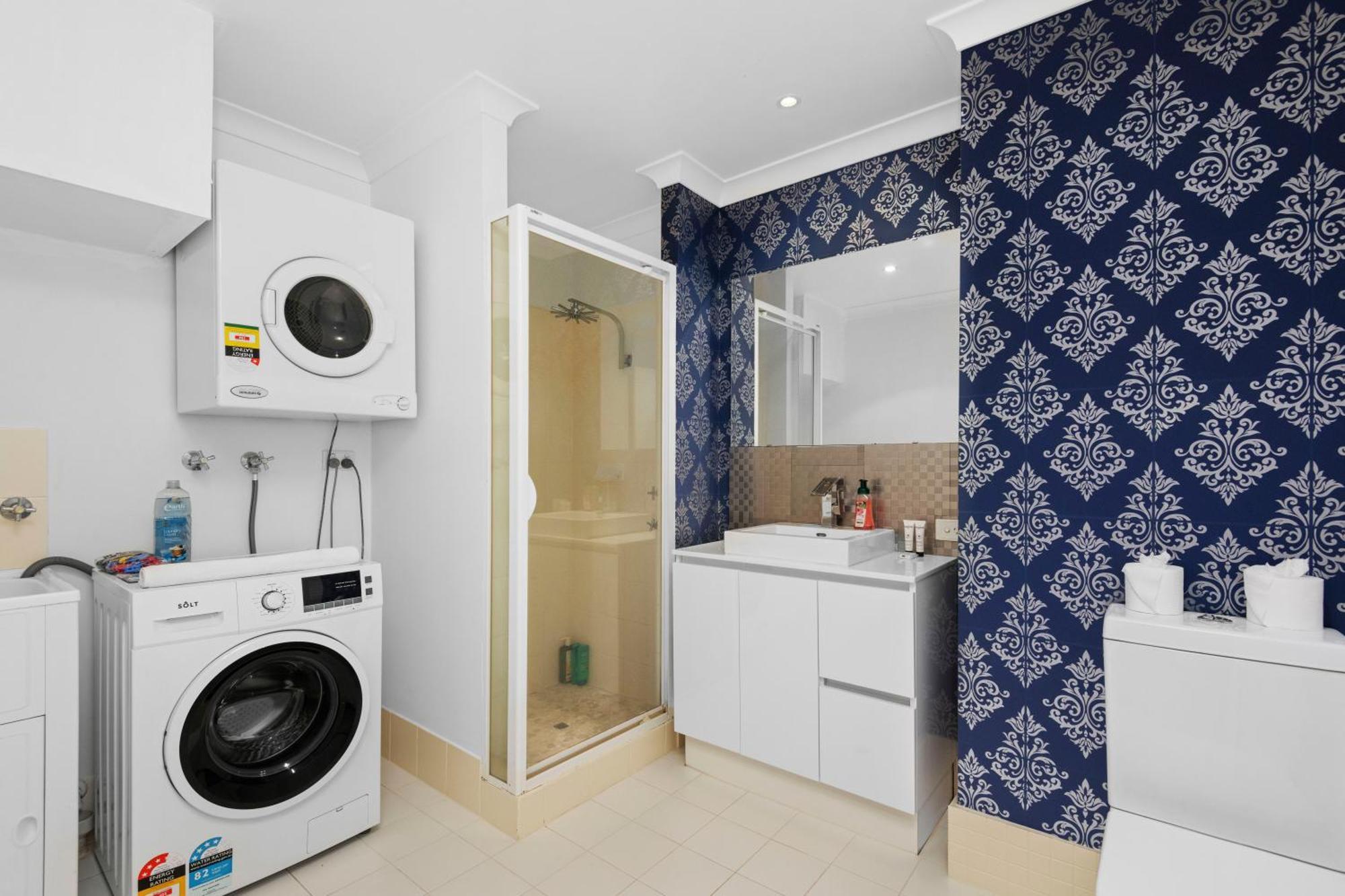 Apartment 3br East Penthouse Views & Style Perth