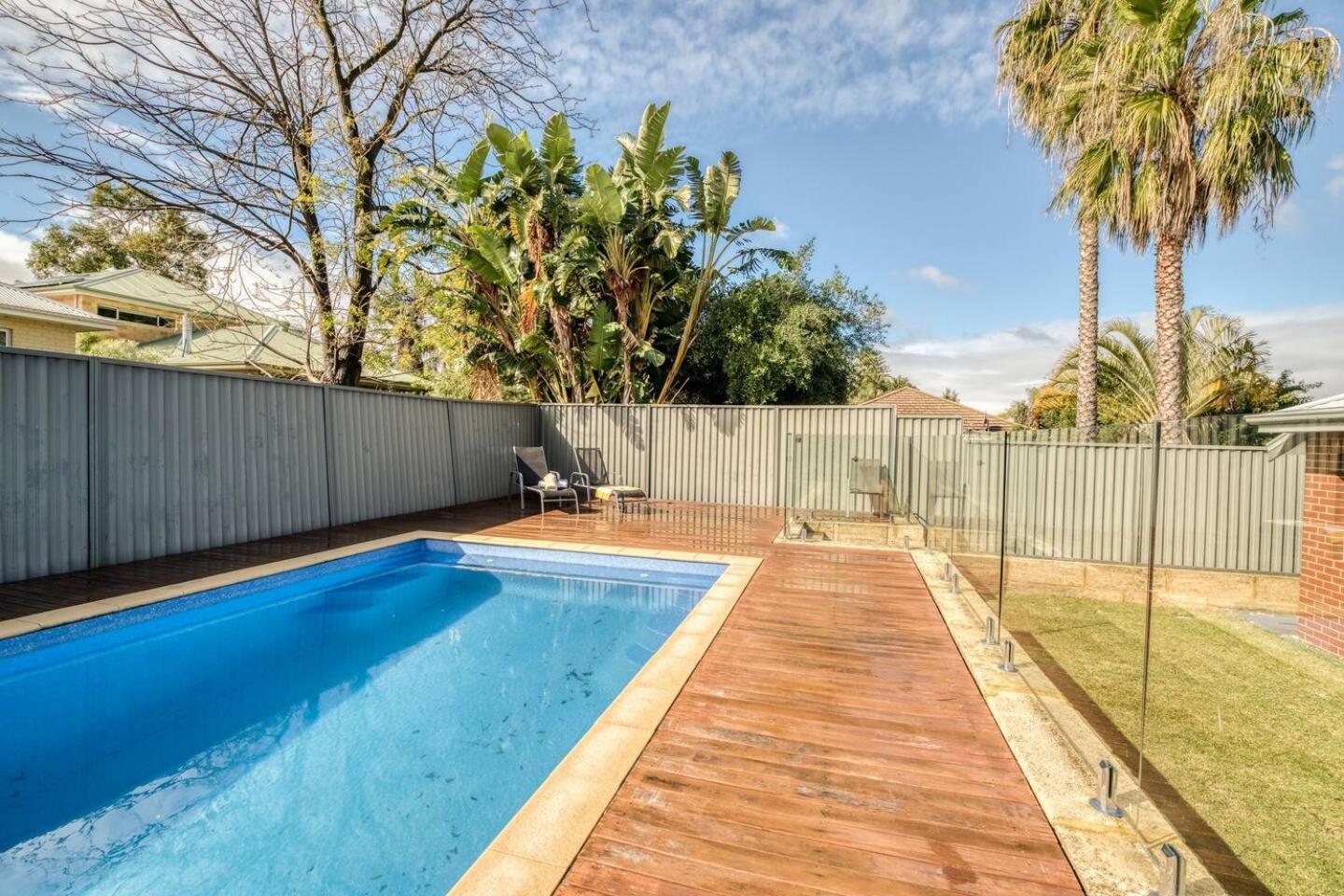 Rivervale Retreat - Spacious Family Living Holiday home