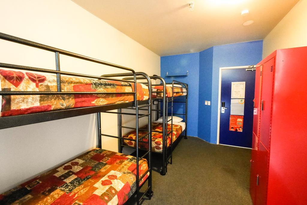 Yha * Perth
