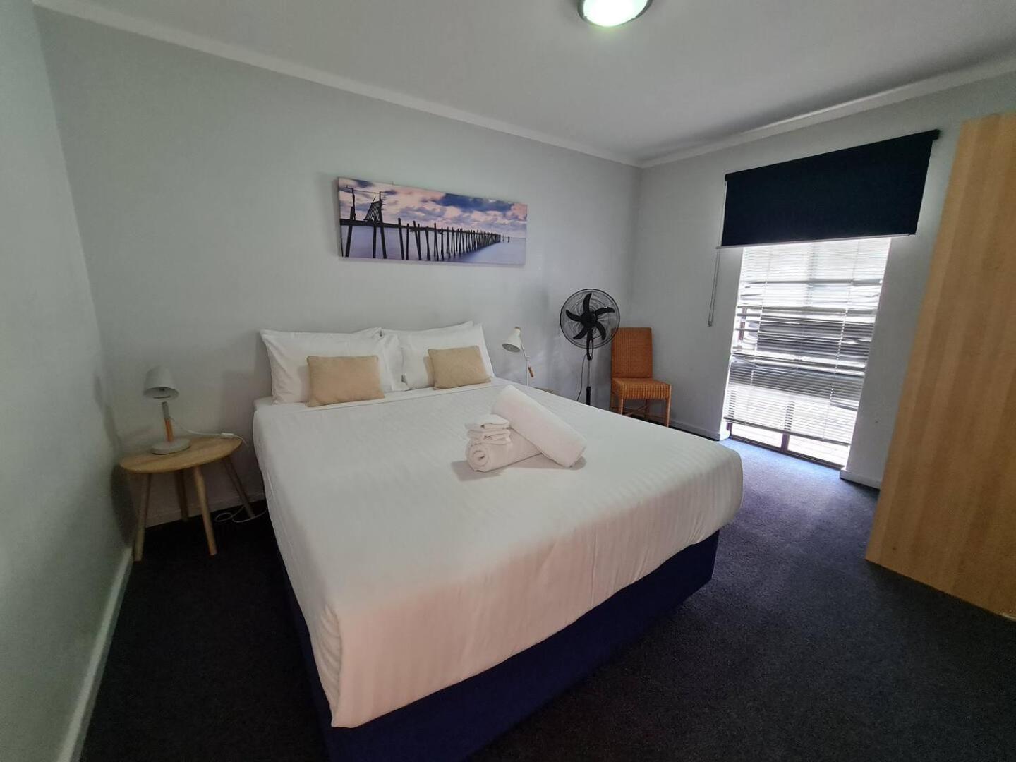 West Beach Lagoon 204 - Ground Floor! Apartment Perth