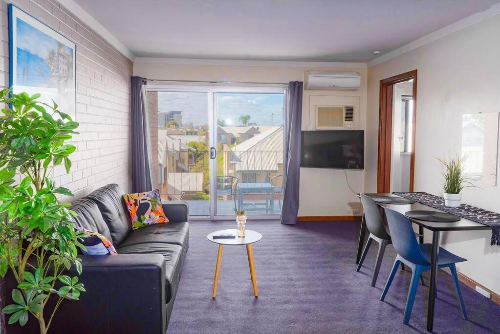 11 Burswood