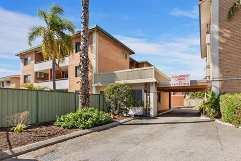 11 Burswood Motel