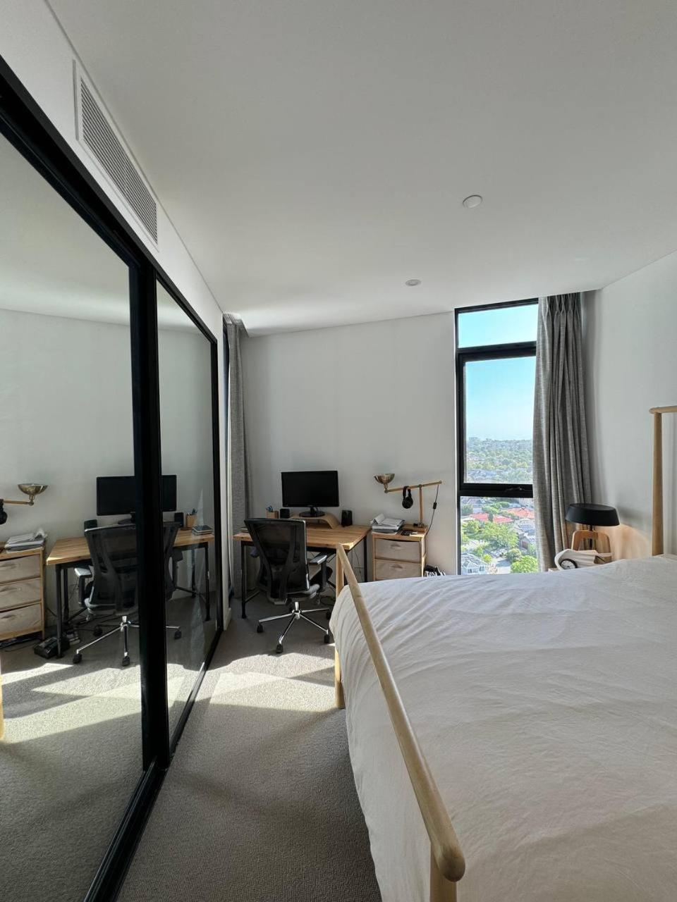 Cirque Apartment