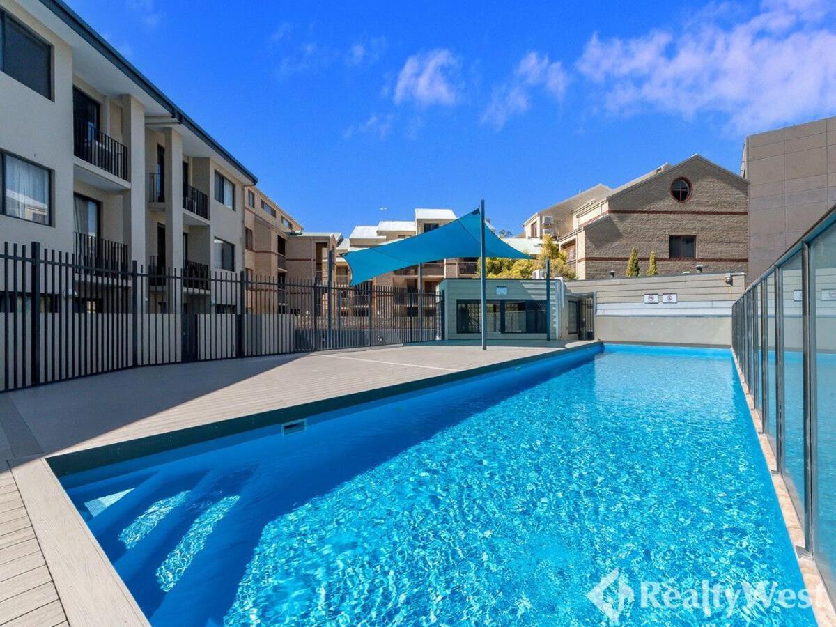 3br East Penthouse Views & Style * Perth