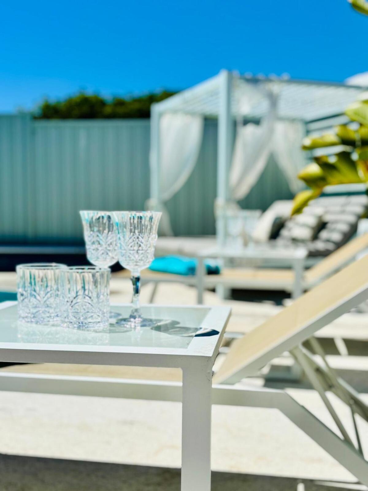 Oceanside Mansion With Luxury Pool * Perth