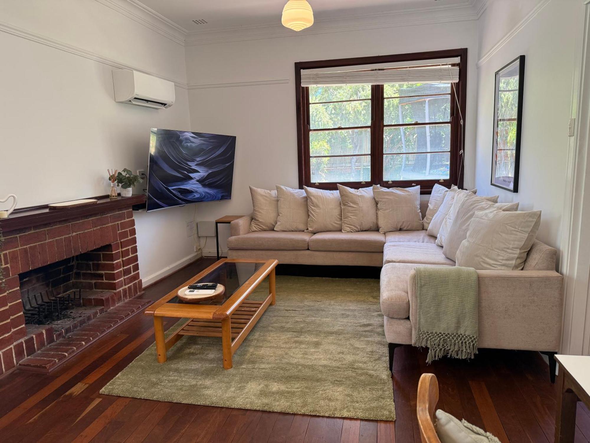 2 Cute Cosy Garden 2brms Perth