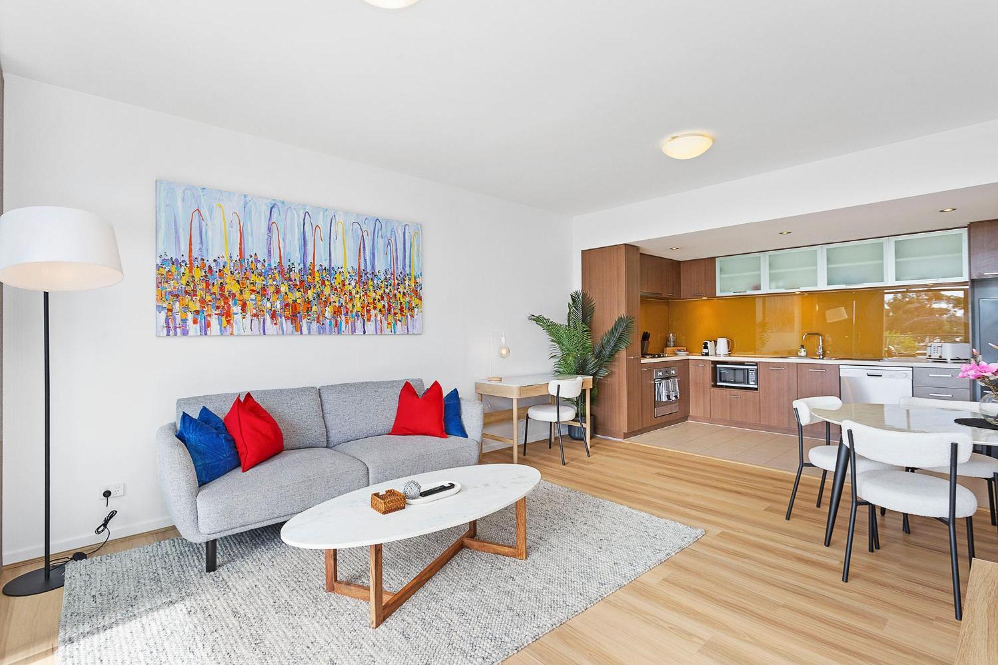 Apartment 1bdr Parking On Beaufort Street