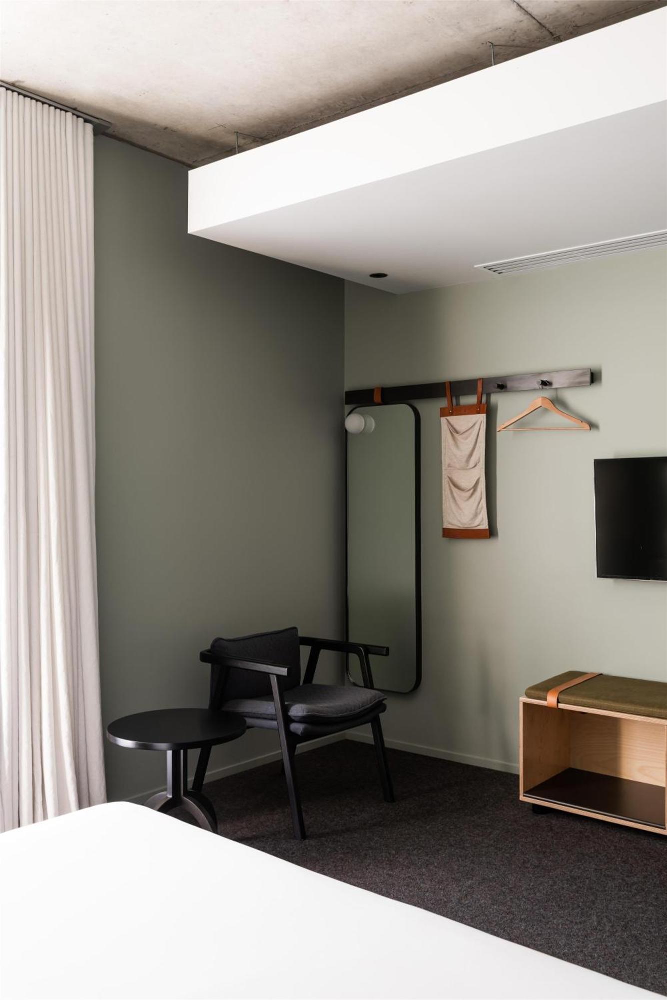 Hotel Alex 4*