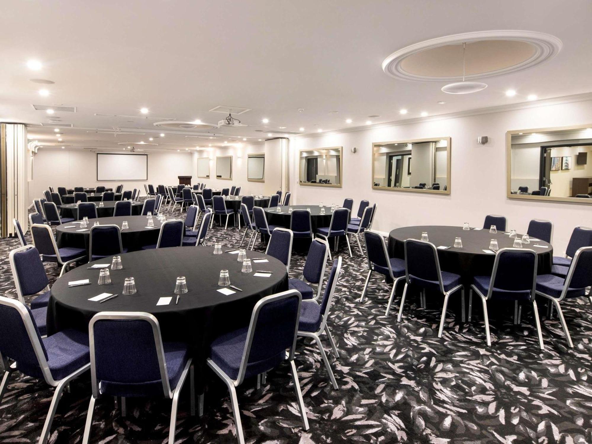 Hotel Mercure On Hay 4*