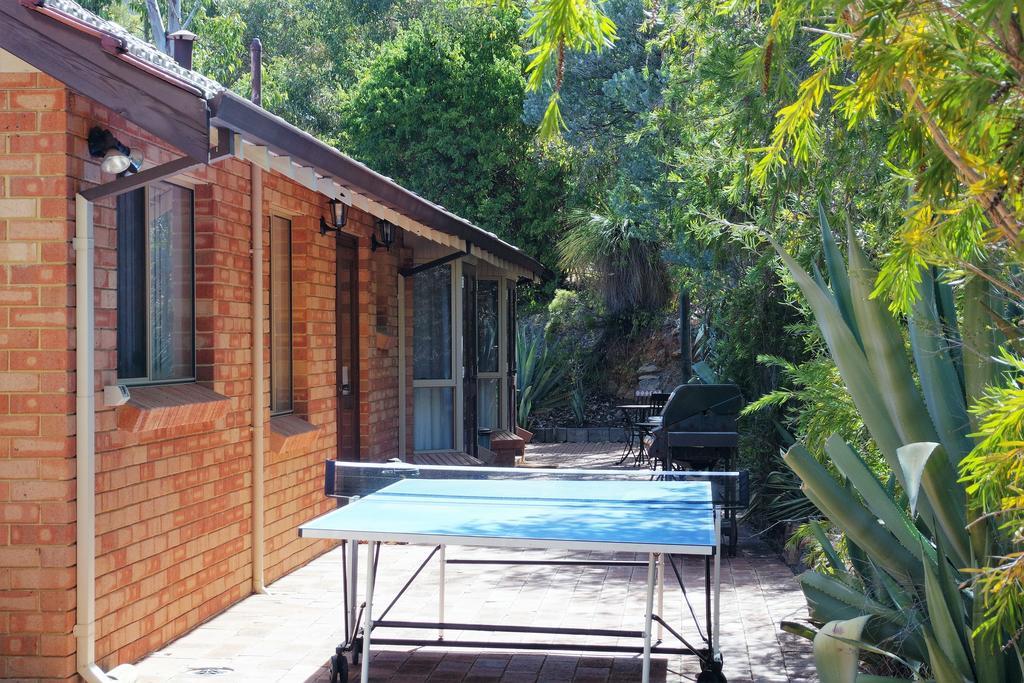 Eleebana Guest house Perth