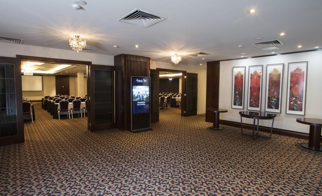Aparthotel Pagoda & 4*