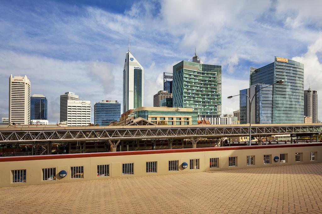 Western Northbridge Aparthotel 4*