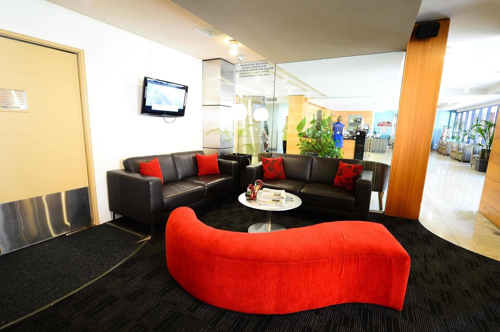 Aparthotel Nesuto Mounts Bay 4*