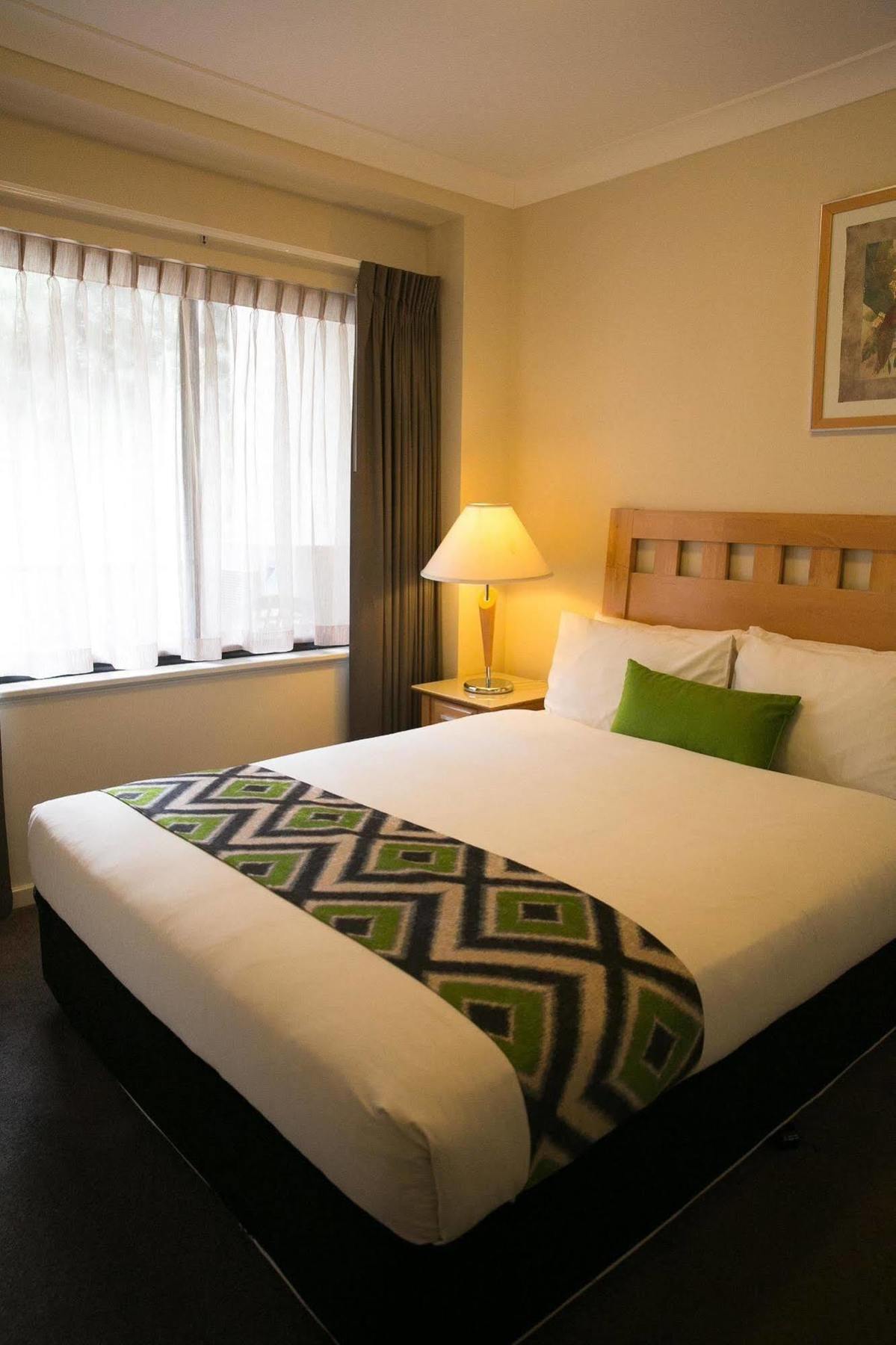 Aparthotel Nesuto Mounts Bay 4*