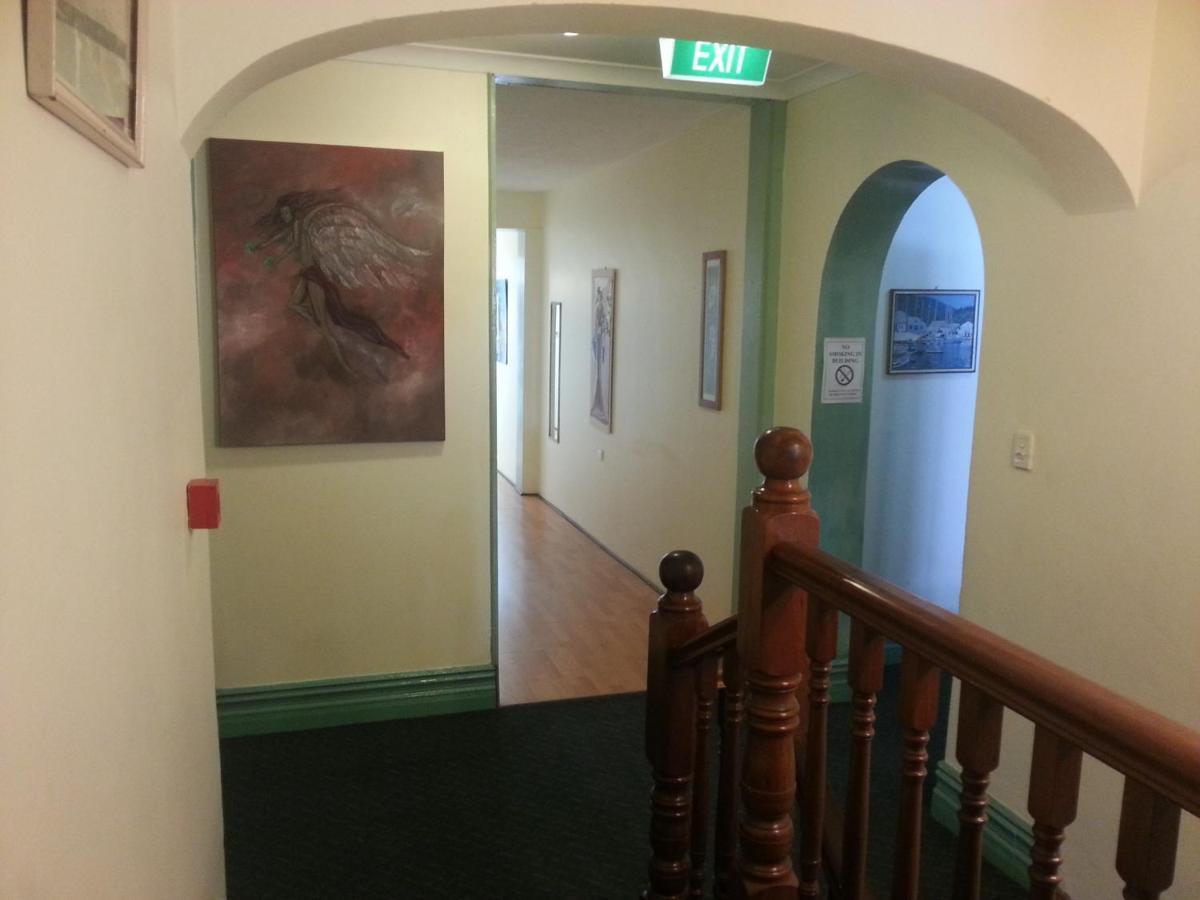Exclusive Backpackers Hostel *