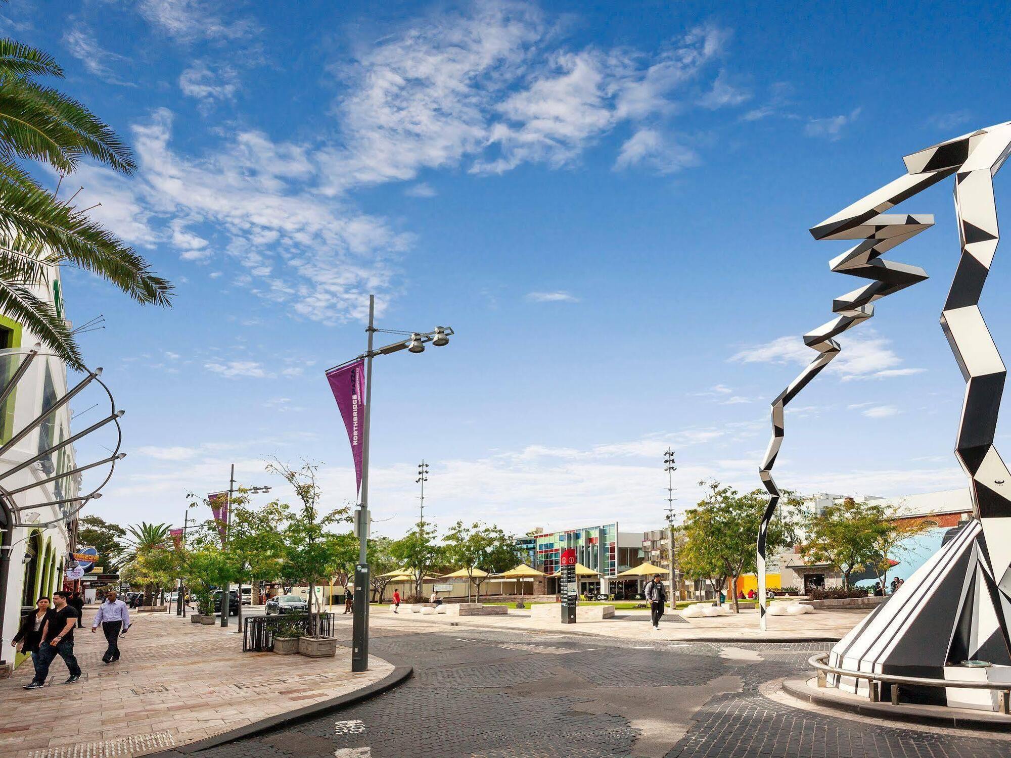 Western Northbridge Aparthotel 4*