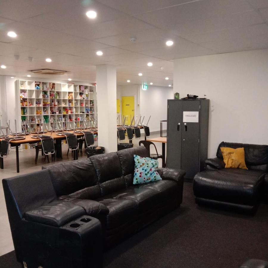Backpackers - Note - Valid Passport Required To Check In Hostel